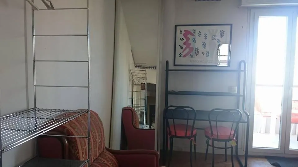 Nice Promenade Des Anglais Apartment Homestay