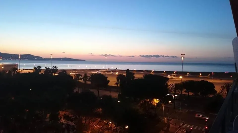 Nice Promenade Des Anglais Apartment Homestay
